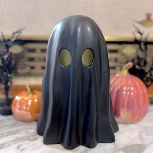 ✨NEW👻Goblin and Ghoul 9” Black Light Up Ceramic Ghost Decor🖤